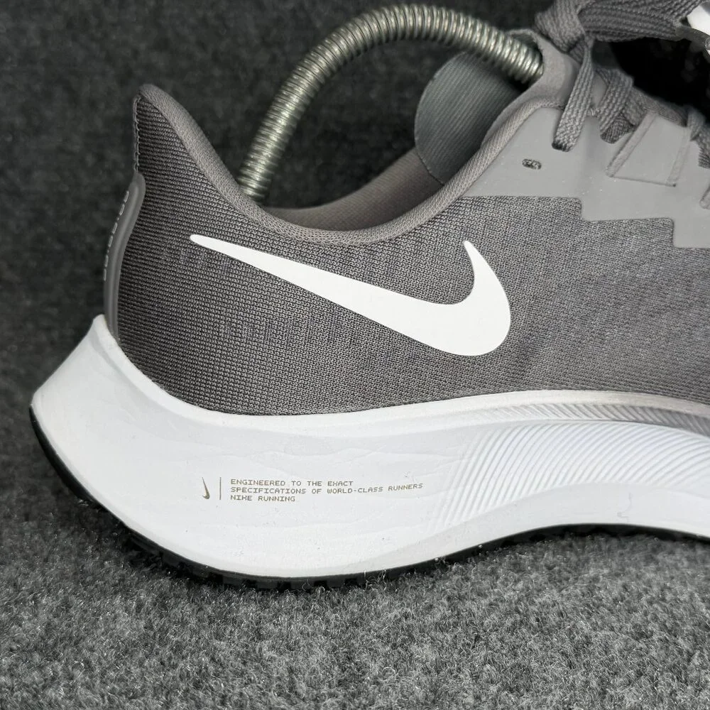 Nike Air Zoom Pegasus 37 Running Shoes Mens Size 11.5 Gunsmoke Grey Athletic Run